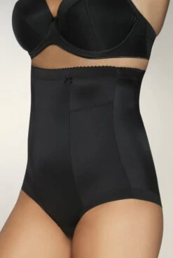 Hohe Miederhose Yara